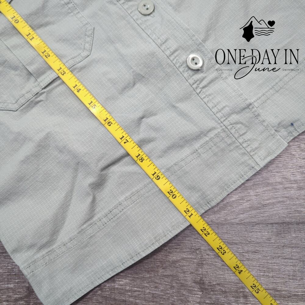 Habitual Button Front Top Size L NWT - image 4